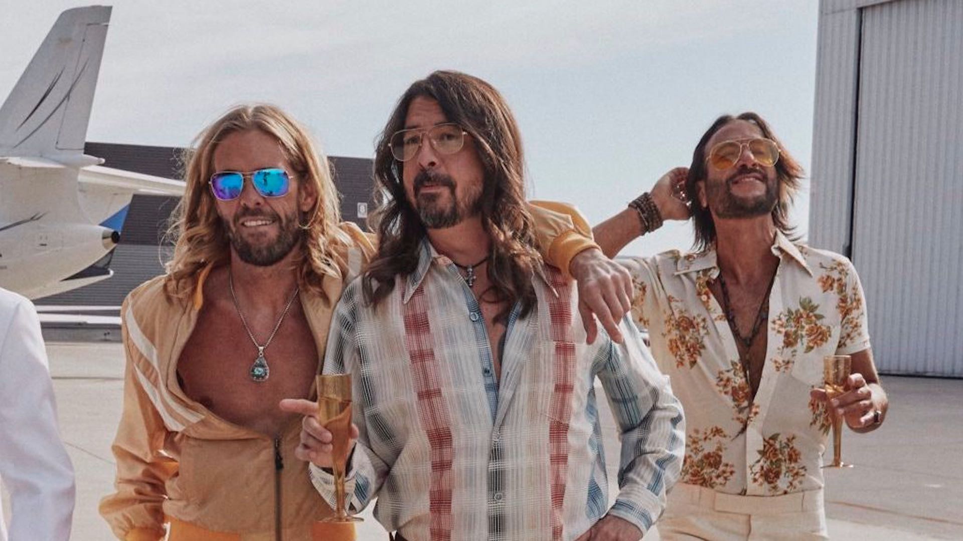 #MañanasX: Como 'The Dee Gees', Foo Fighters lanzará un álbum con música disco #MañanasX: Como 'The Dee Gees', Foo Fighters lanzará un álbum con música disco
