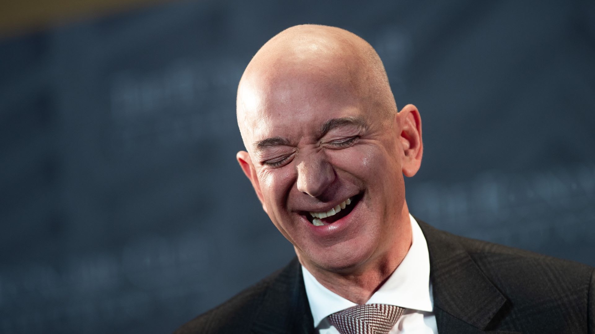 #MañanasX: Bezos quiere que la NASA le de el contrato del módulo de aterrizaje a la luna cueste lo que cueste