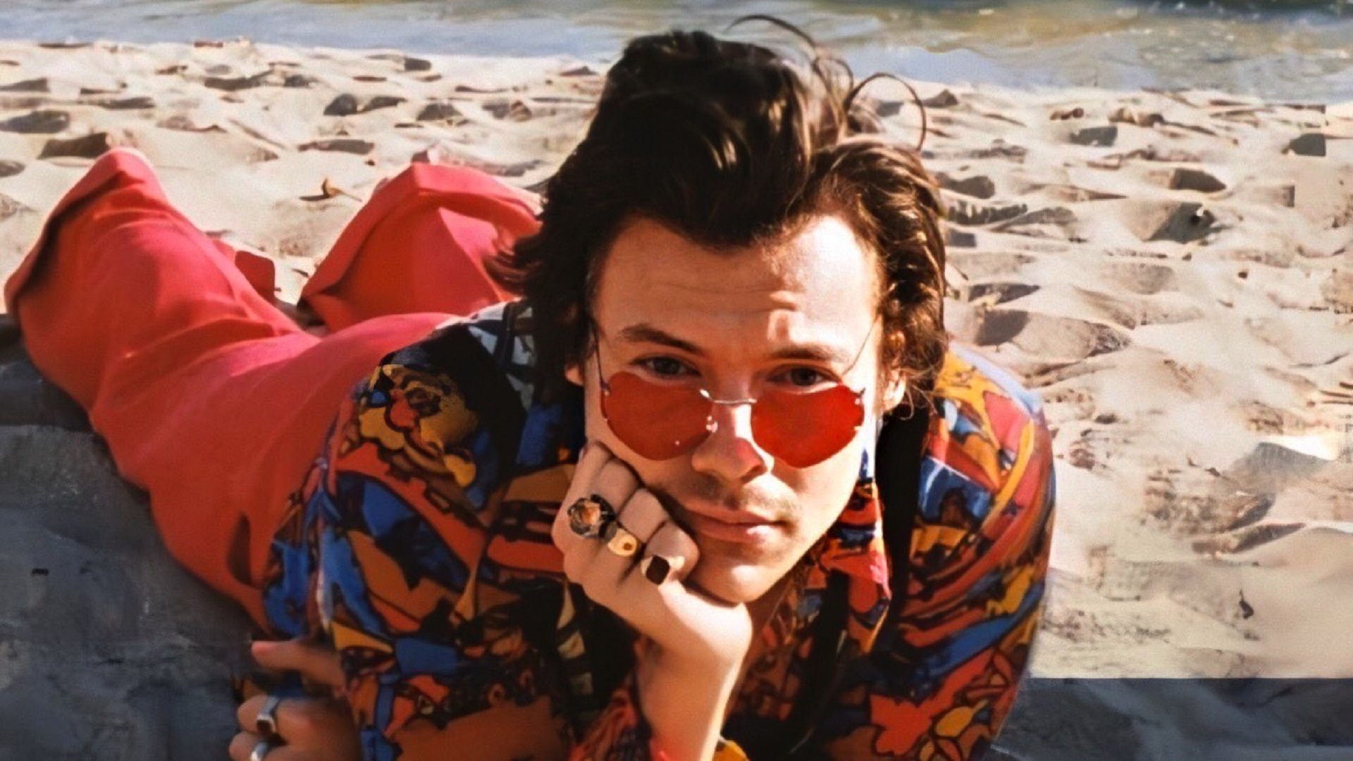 Vea el video de Harry Styles para 'Watermelon Sugar'