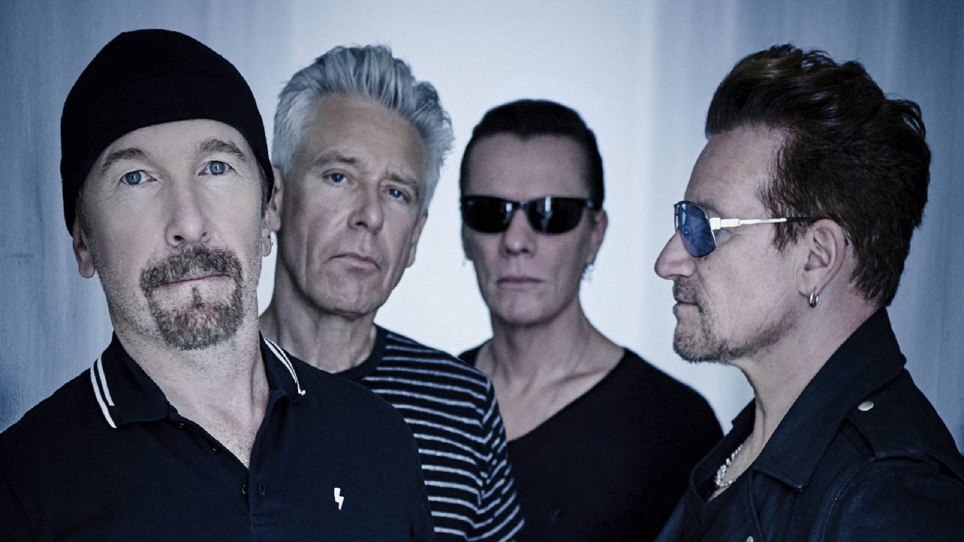 U2 sorprendió con clásica canción navideña