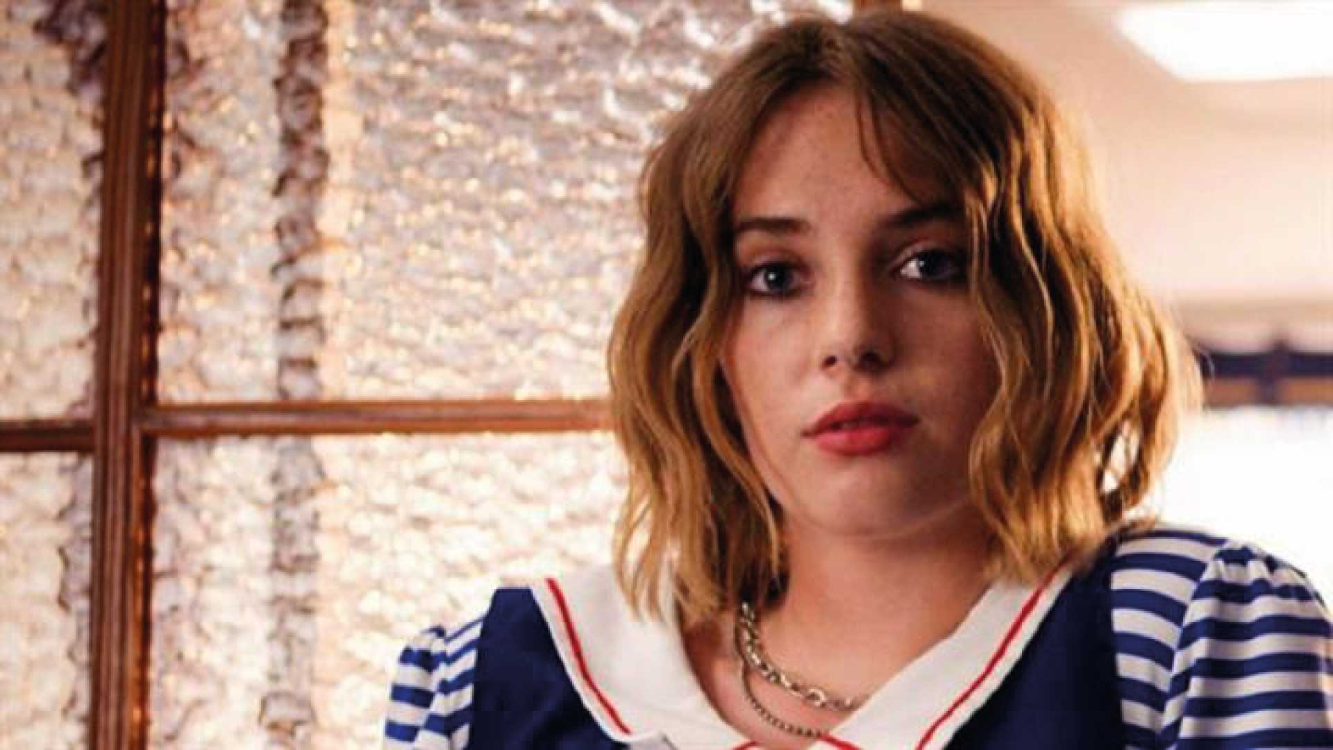Maya Hawke quiere que su personaje Robin muera en la última temporada de “Stranger Things” Maya Hawke quiere que su personaje Robin muera en la última temporada de “Stranger Things”