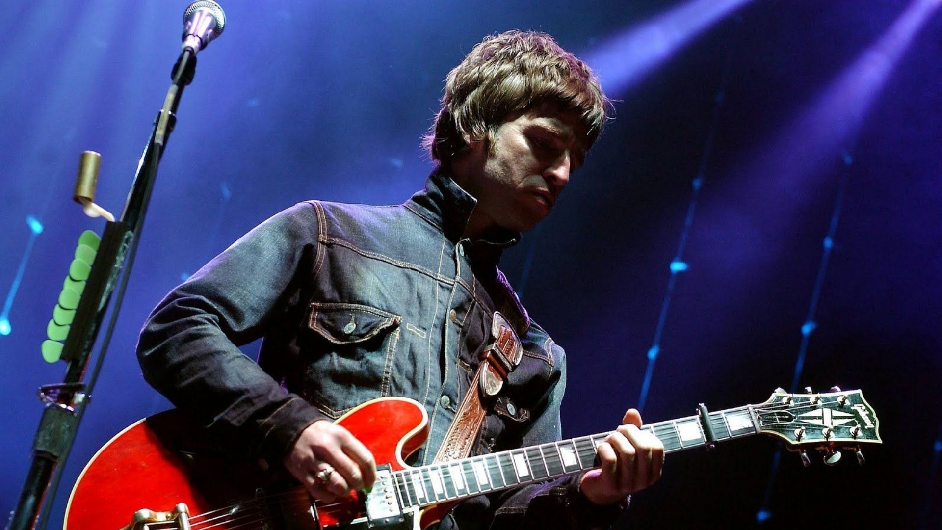 Noel Gallagher subastará guitarra de la polémica que causó el final de Oasis