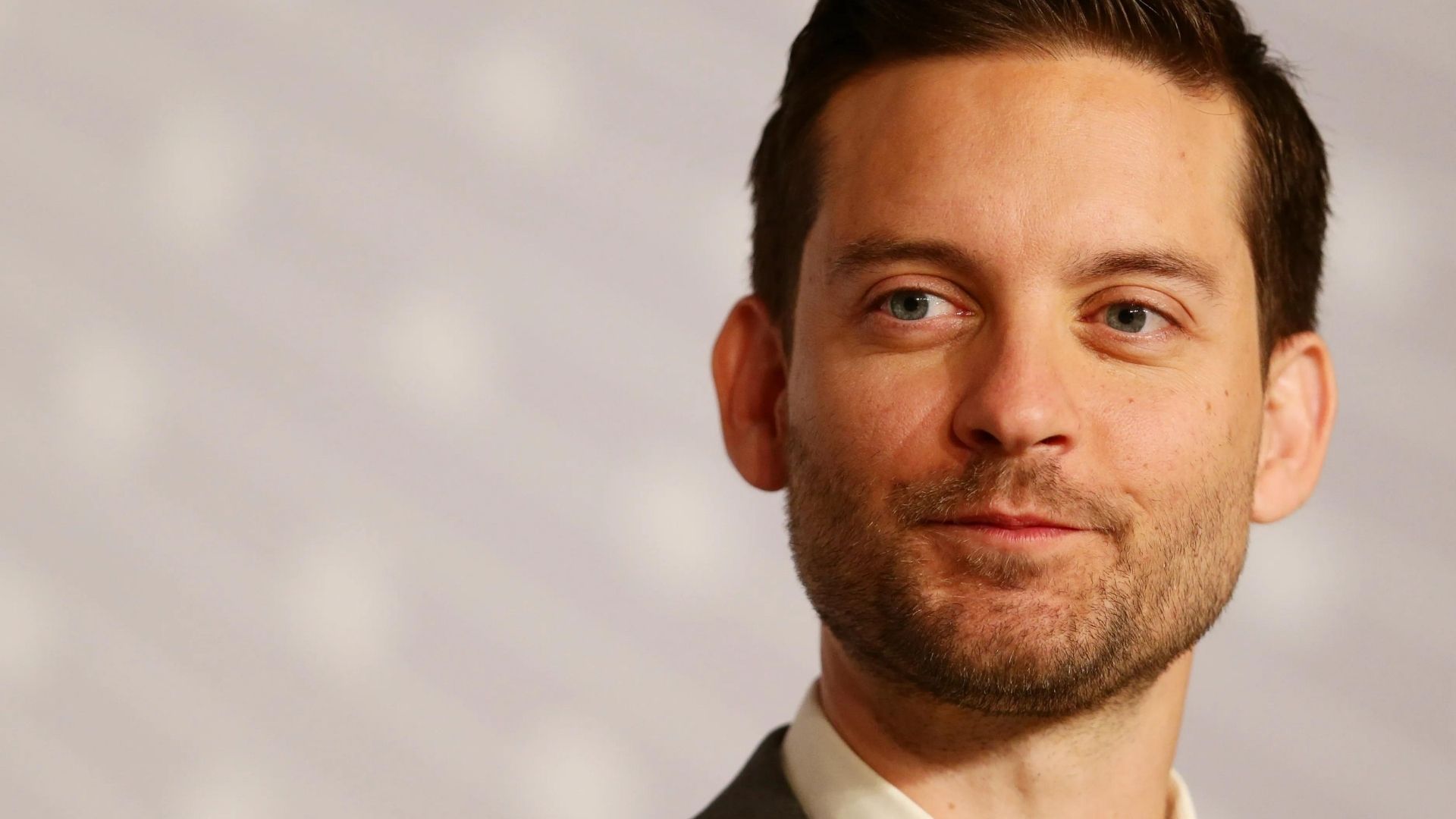 Tobey Maguire interpretará a Charlie Chaplin en la cinta 'Babylon' Tobey Maguire interpretará a Charlie Chaplin en la cinta 'Babylon'