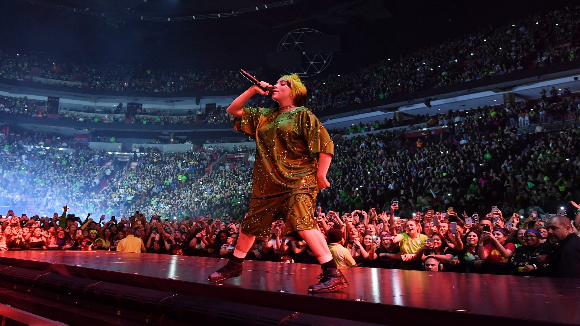 Billie Eilish protesta contra el 'body shaming' Billie Eilish protesta contra el 'body shaming'