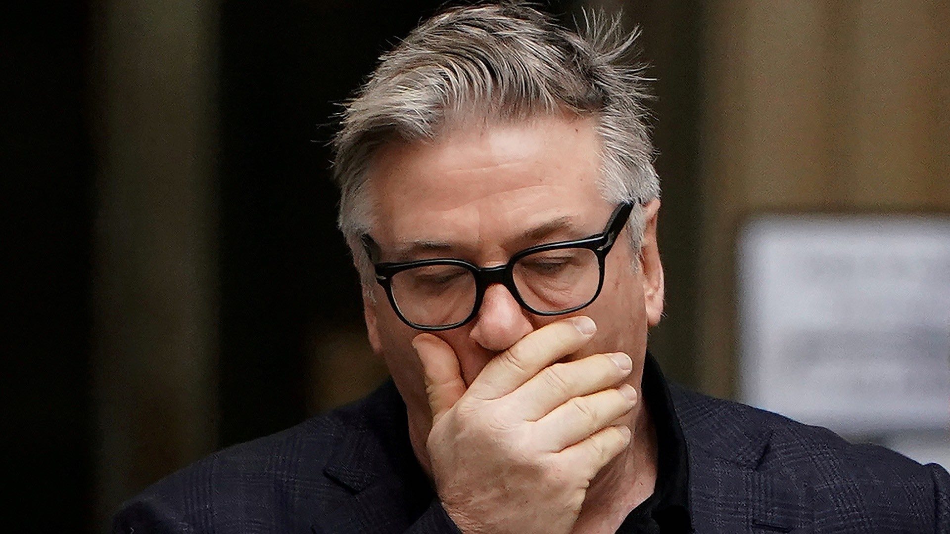 Por accidente en set Alec Baldwin dispara fatalmente a directora de fotografía