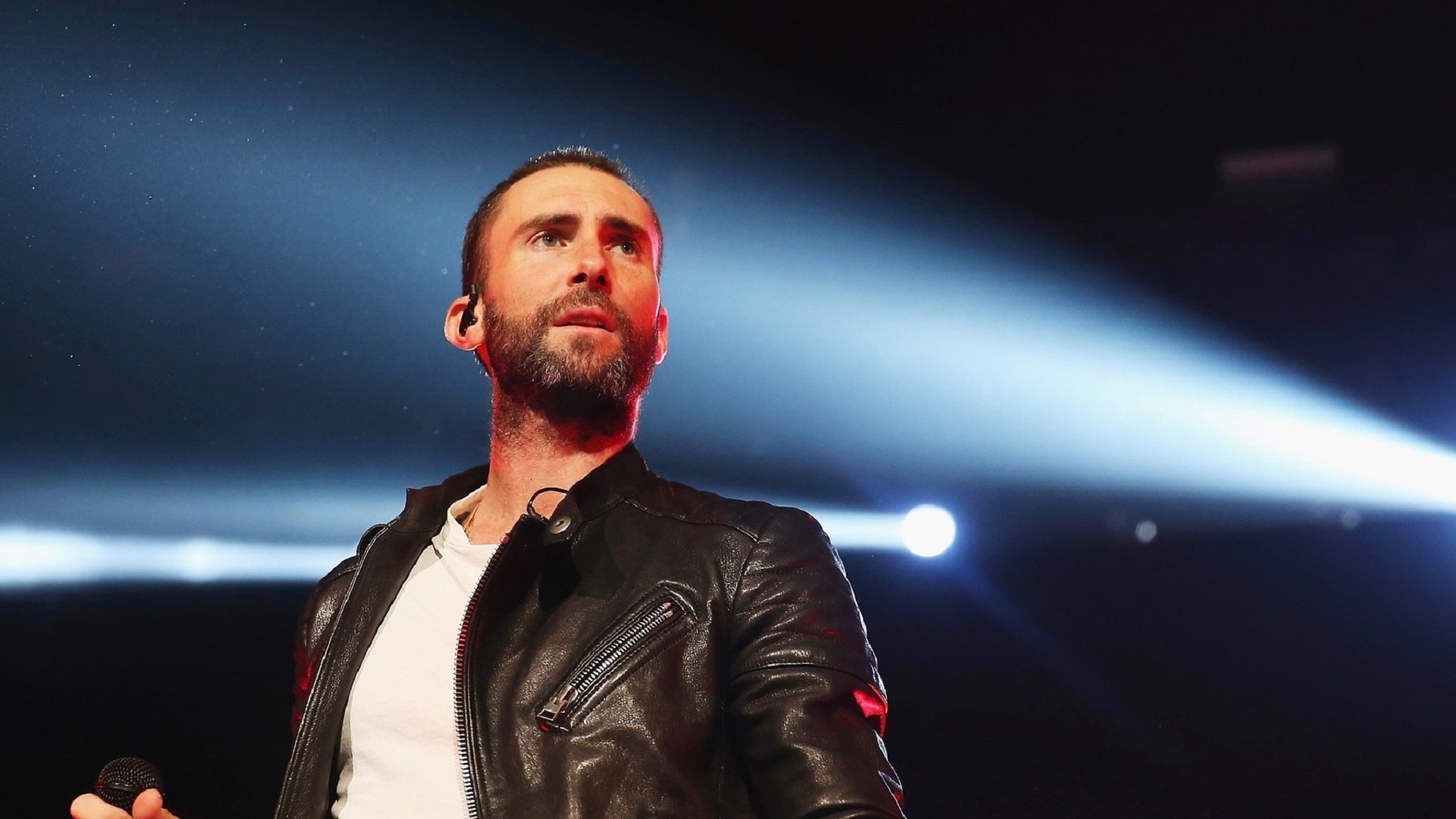 Adam Levine se disculpa por la presentación de Maroon 5 en Viña del Mar