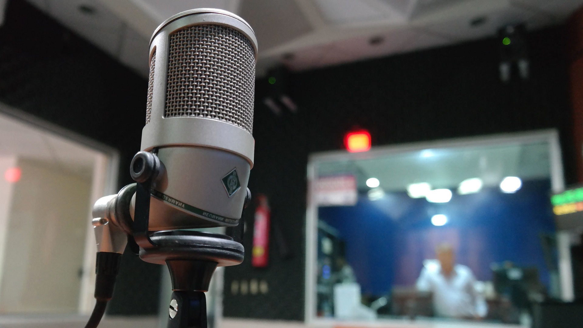 Sony Music lanza el programa 'Behind the Instrument' para jóvenes aspirantes a la industria Sony Music lanza el programa 'Behind the Instrument' para jóvenes aspirantes a la industria