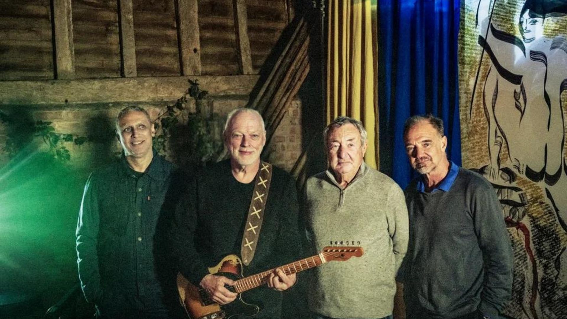 Pink Floyd lanza nueva canción “Hey, Hey Rise Up!” para apoyar a Ucrania Pink Floyd lanza nueva canción “Hey, Hey Rise Up!” para apoyar a Ucrania