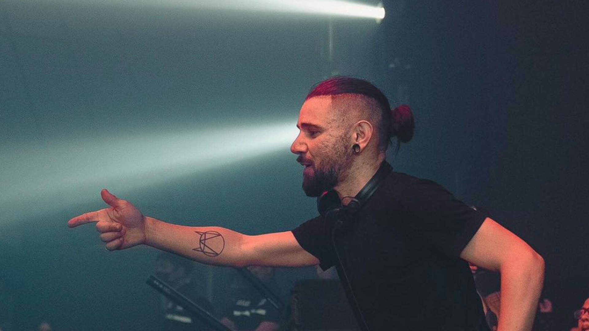 A falta de uno, Skrillex regresó a la música con dos discos a la vez A falta de uno, Skrillex regresó a la música con dos discos a la vez