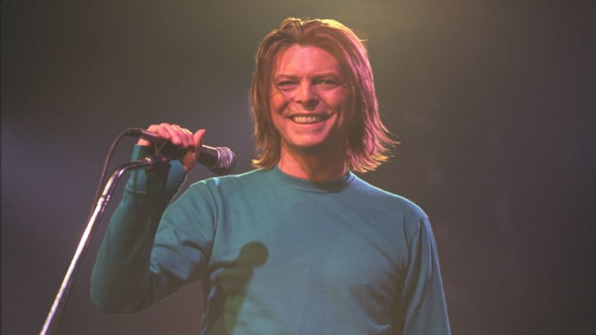 El nuevo álbum en vivo de David Bowie, "Something in the Air", ya tiene fecha de lanzamiento