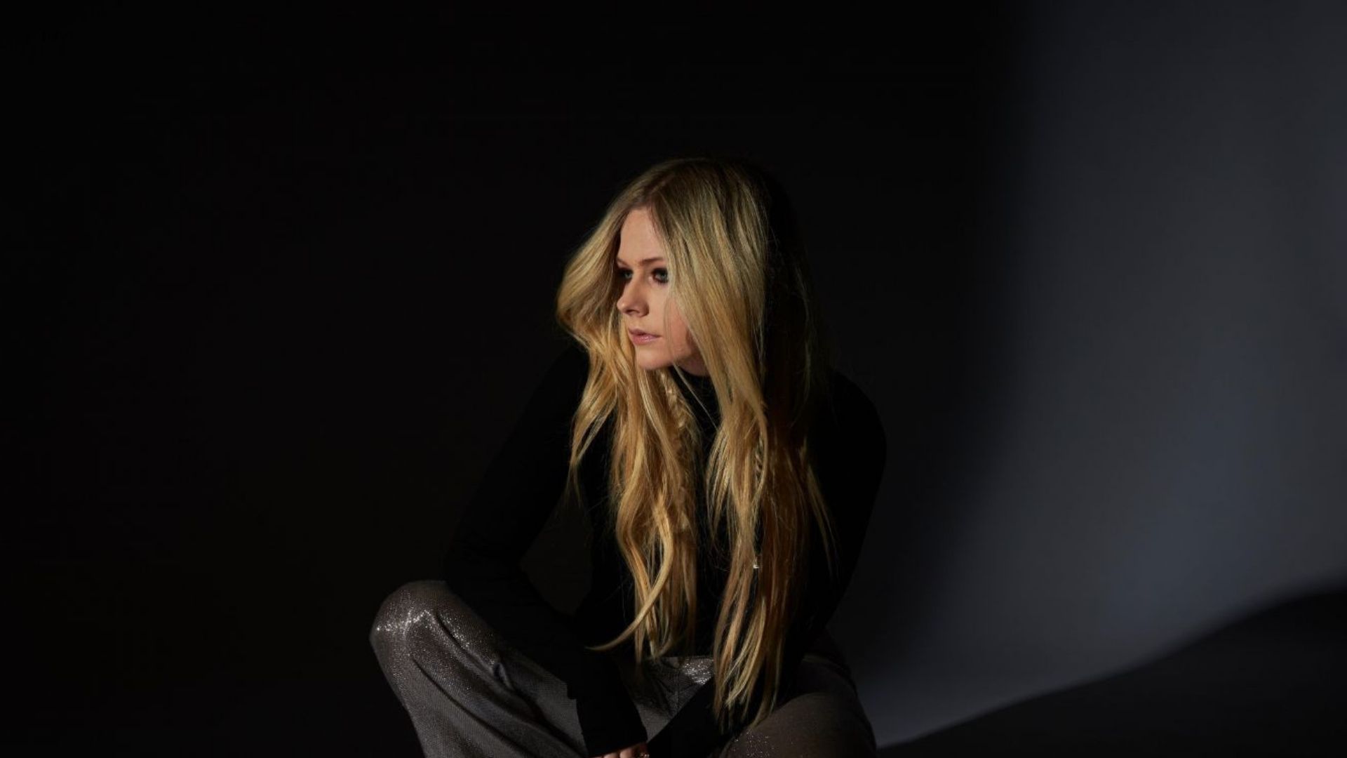 “Love Sux”: ¡Avril Lavigne lanza la portada de su nuevo álbum y anuncia la fecha de lanzamiento