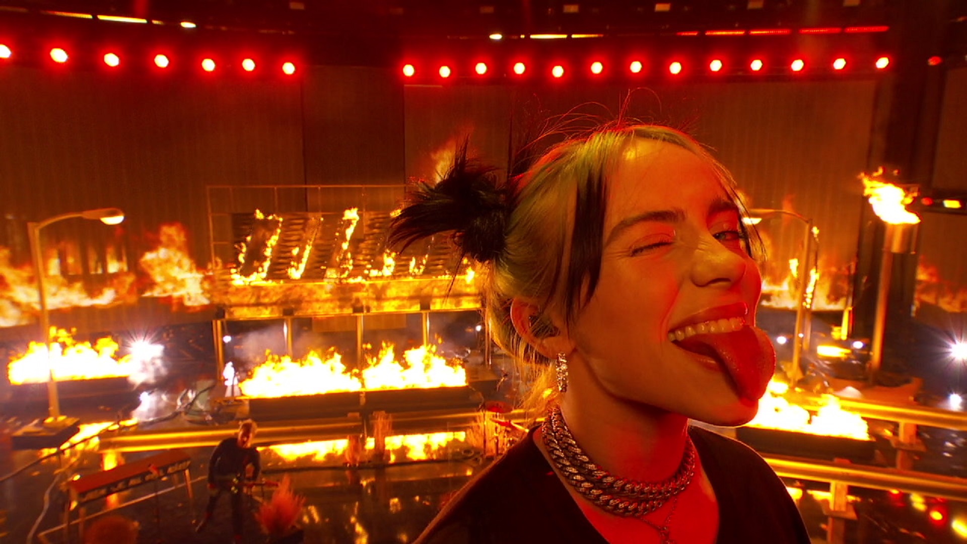 Se estrenó el video oficial de 'No time to die' de Billie Eilish