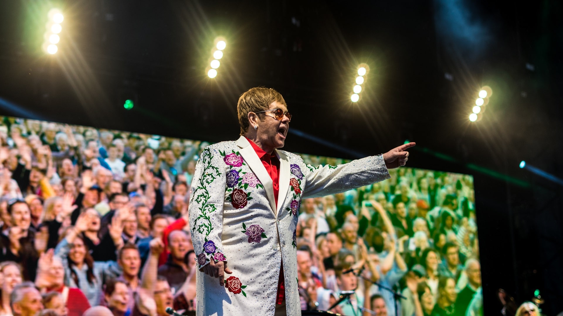 Elton John estrena conciertos en su canal de YouTube