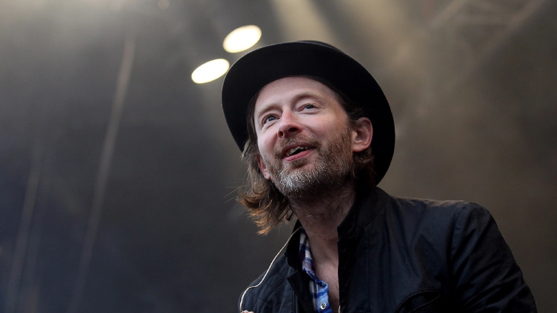 Radiohead subasta el sombrero de Thom Yorke en ‘Lotus Flower’