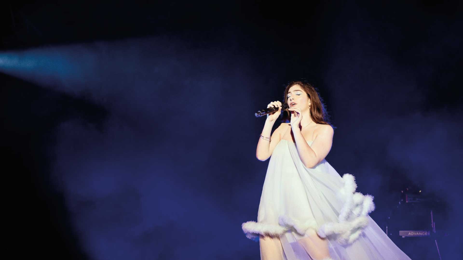 Lorde lanzó su nuevo disco, durante su recital en el Primavera Sound de L.A Lorde lanzó su nuevo disco, durante su recital en el Primavera Sound de L.A