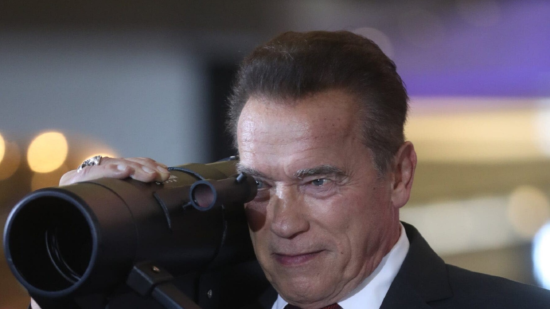 Arnold Schwarzenegger tendrá su propia serie de acción en tv