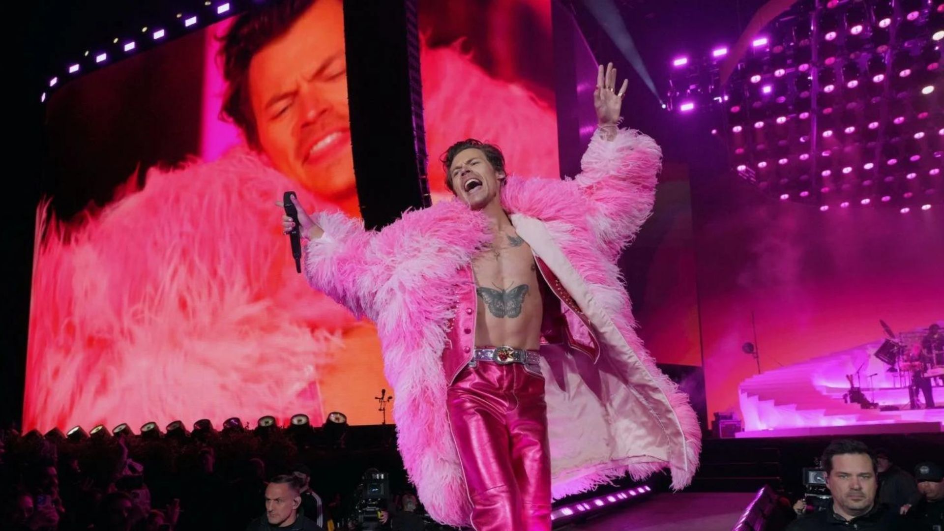 Lizzo y Harry Styles se unieron en Coachella para interpretar 'I Will Survive' Lizzo y Harry Styles se unieron en Coachella para interpretar 'I Will Survive'