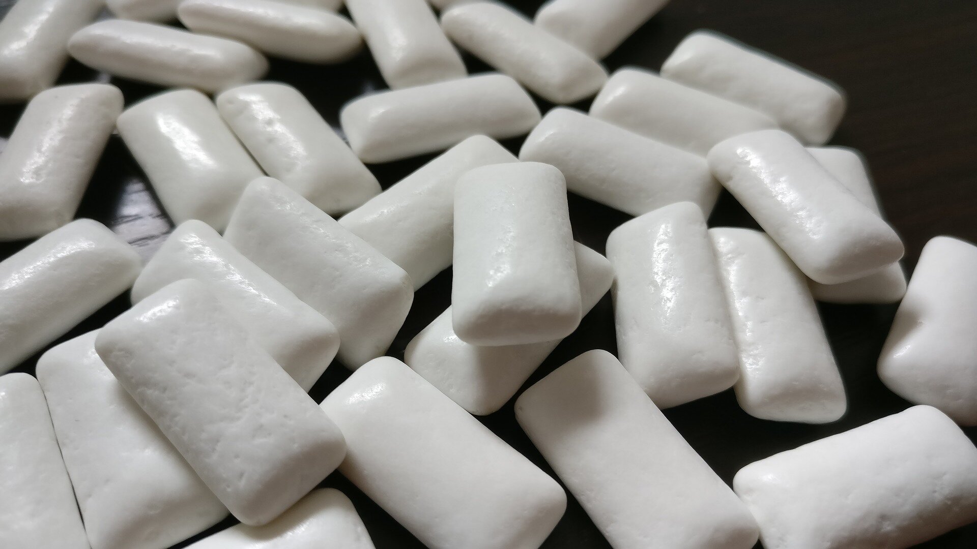 Masticar chicle no nos hace más inteligentes, ¿o sí? Masticar chicle no nos hace más inteligentes, ¿o sí?