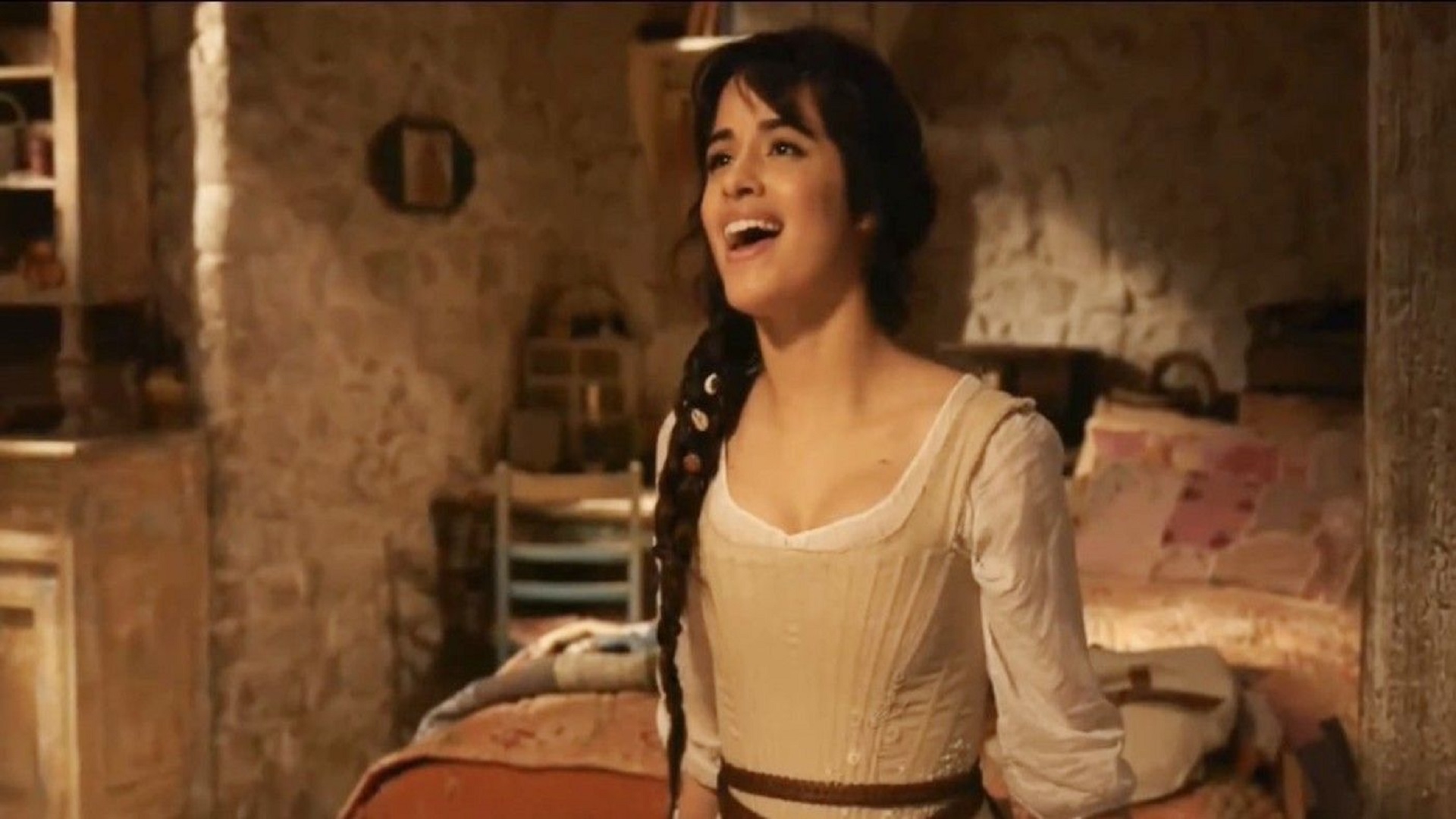 Llega una nueva versión de Cenicienta con Camila Cabello