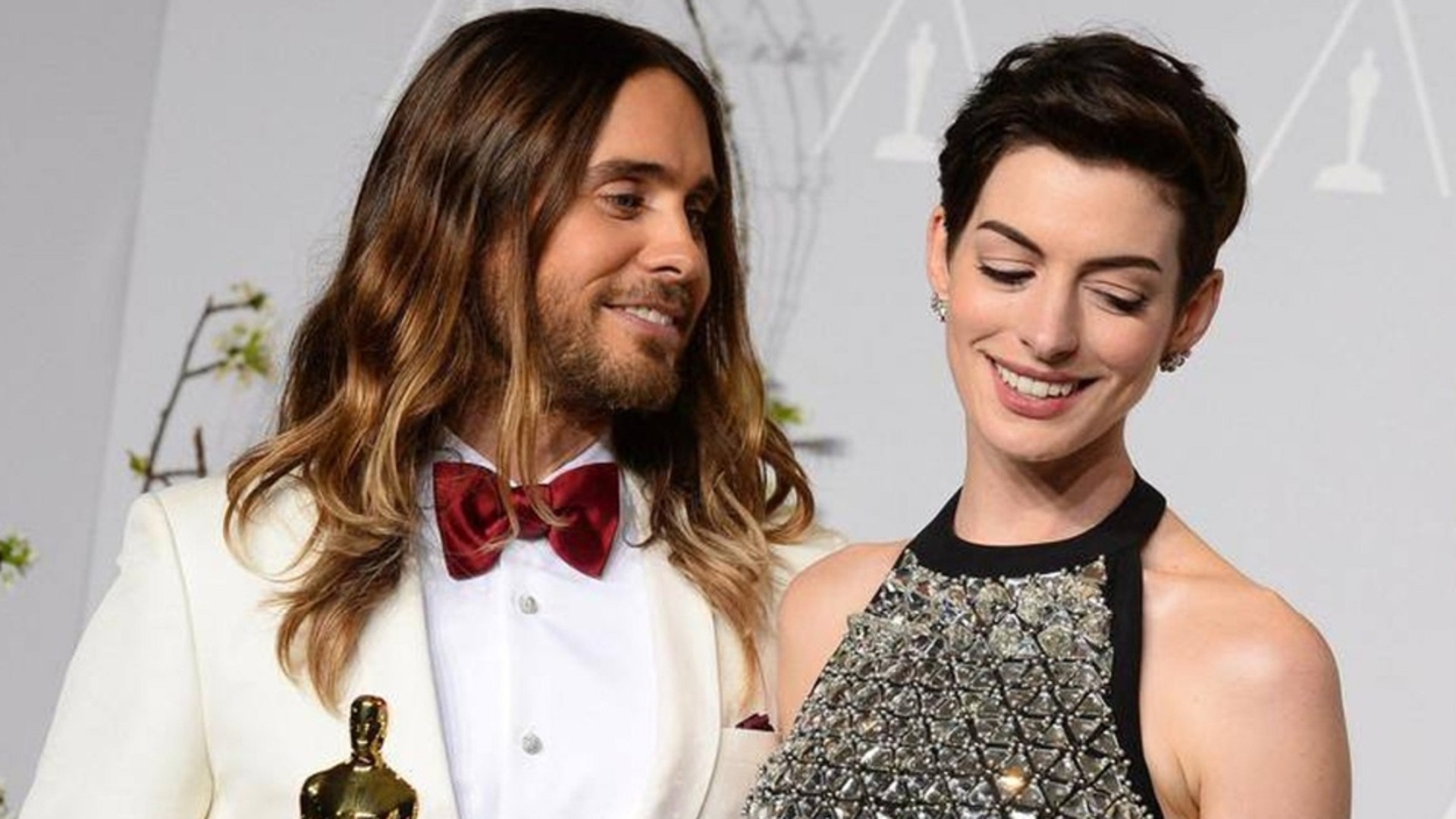 Anne Hathaway y Jared Leto juntos en nueva serie