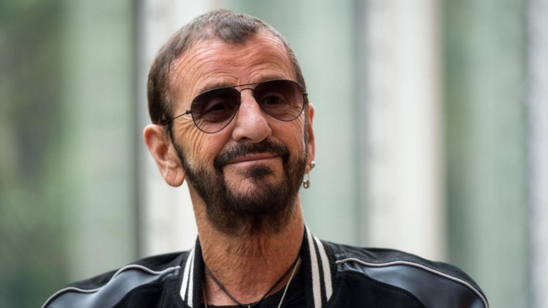 Ringo Starr y Mark Hamill rinden homenaje a George Harrison en el video de "My Sweet Lord"