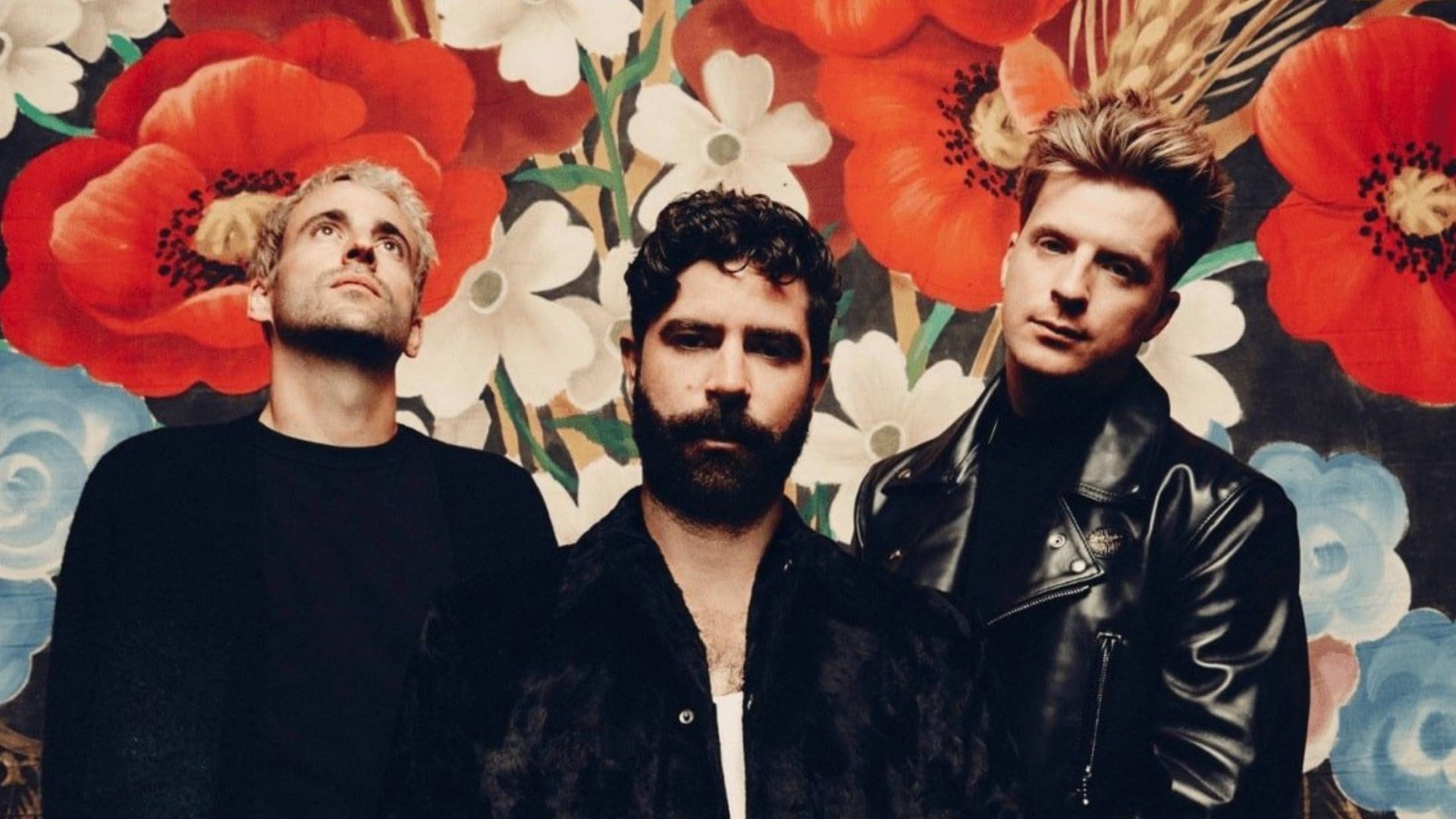 Foals comparte la fecha de lanzamiento, la lista de canciones y el arte del nuevo álbum 'Life Is Yours' Foals comparte la fecha de lanzamiento, la lista de canciones y el arte del nuevo álbum 'Life Is Yours'