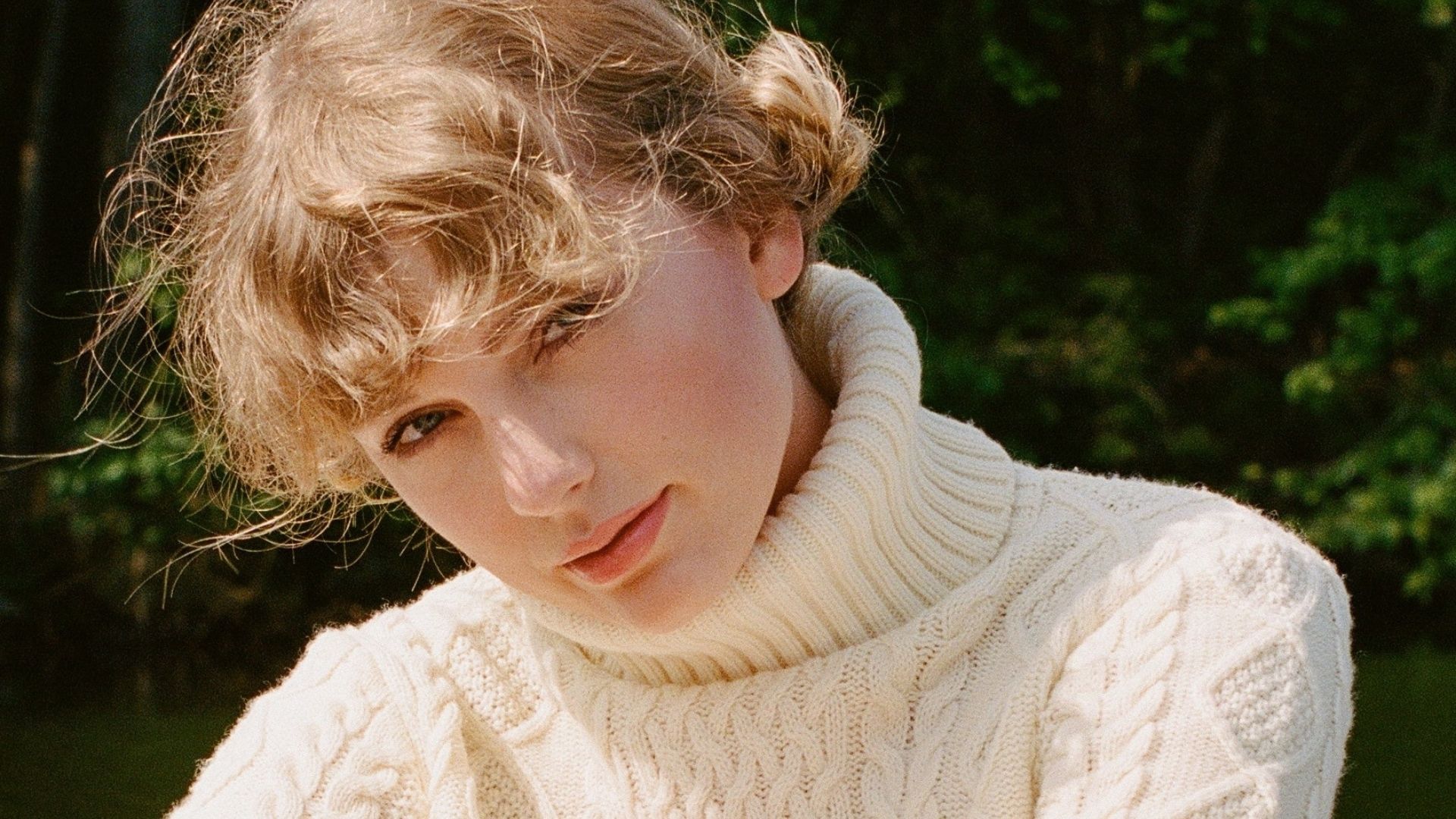 Taylor Swift lanza una nueva versión de “Christmas Tree Farm” Taylor Swift lanza una nueva versión de “Christmas Tree Farm”