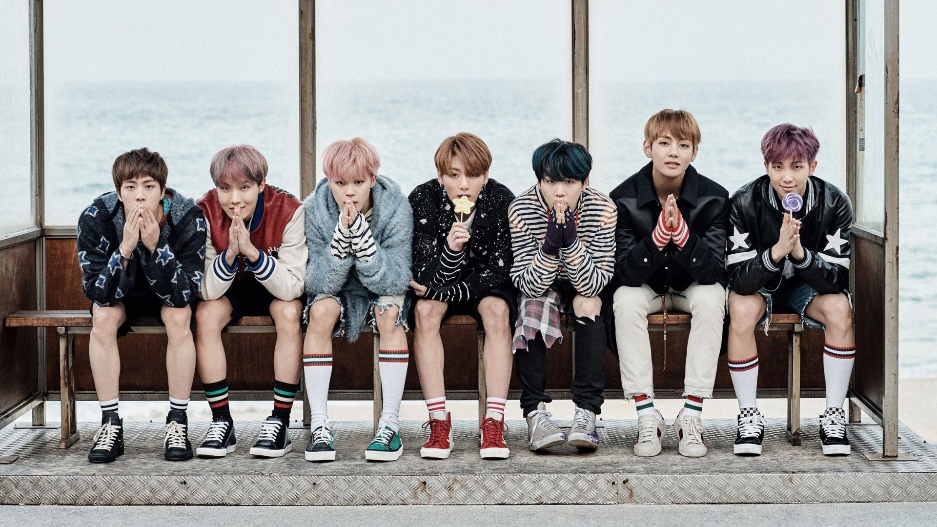BTS hace sorpresiva aparición en los Premios de la Academia BTS hace sorpresiva aparición en los Premios de la Academia