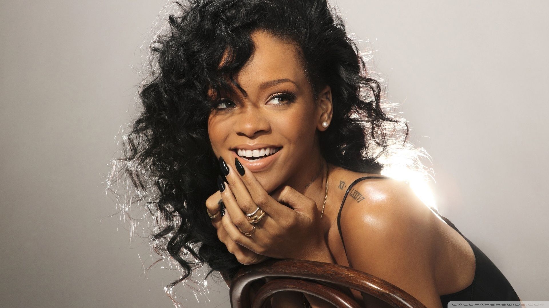 #MañanasX: Rihanna es nombrada heroína nacional de la República de Barbados