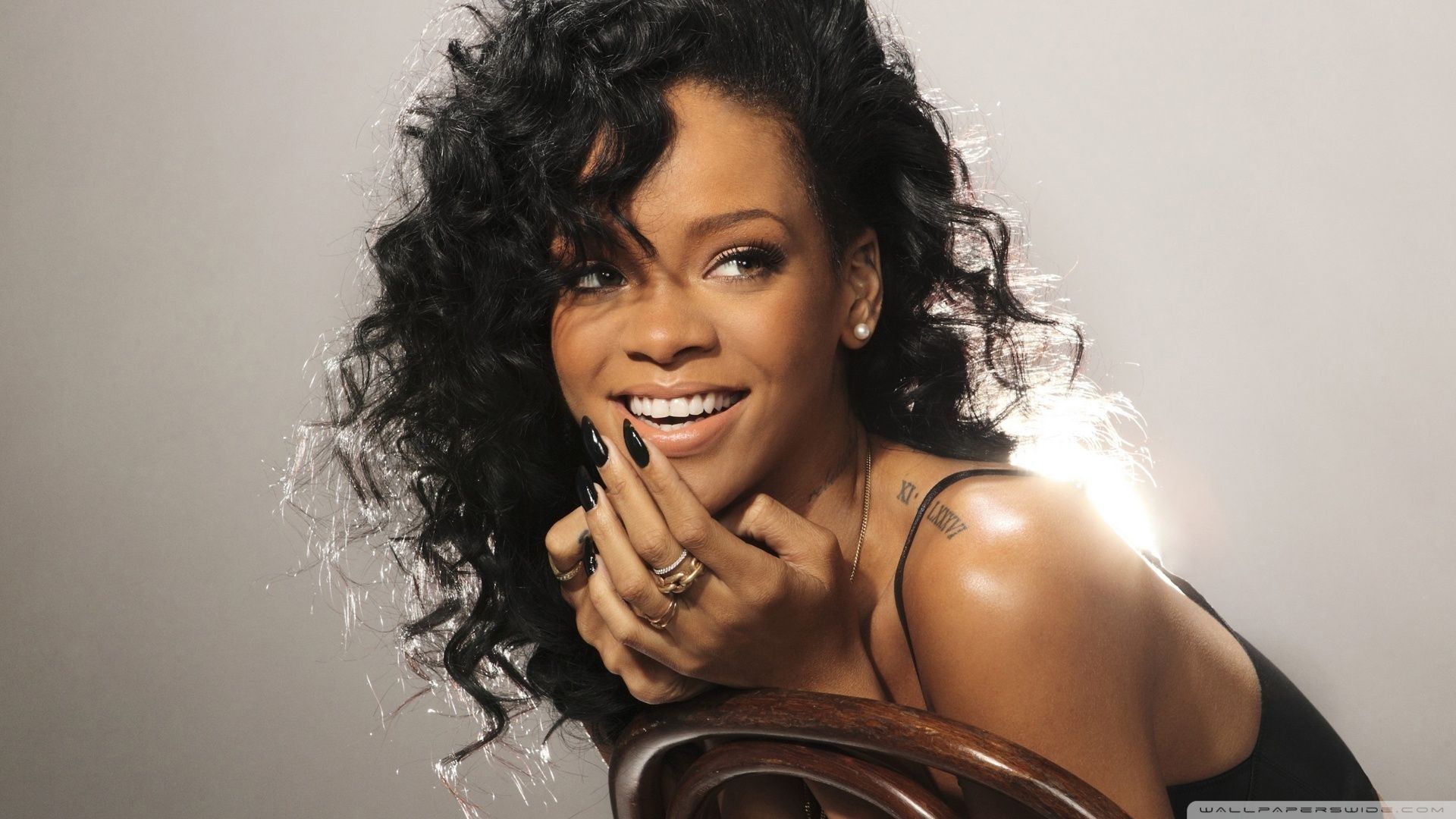 #MañanasX: Rihanna es nombrada heroína nacional de la República de Barbados #MañanasX: Rihanna es nombrada heroína nacional de la República de Barbados