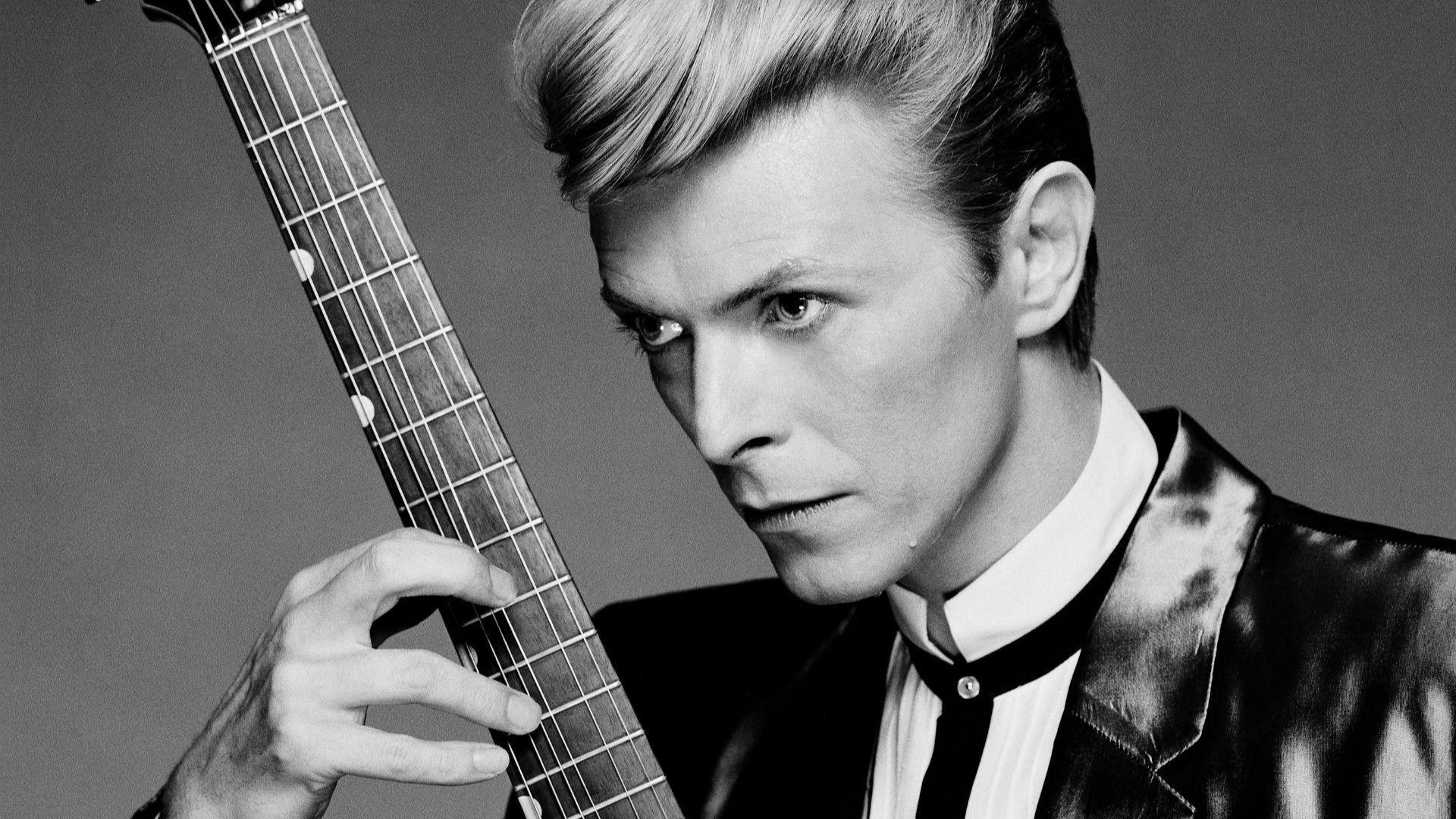 Publican nueva versión de la canción"Changes"de David Bowie