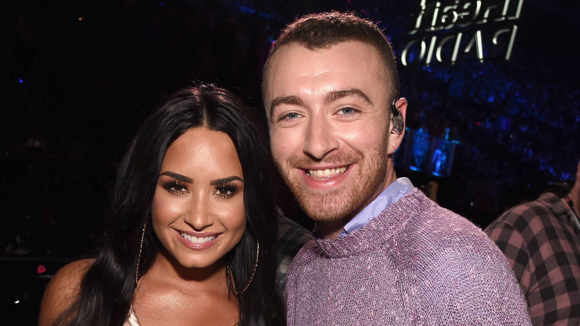 Sam Smith y Demi Lovato finalmente anuncian colaboración Sam Smith y Demi Lovato finalmente anuncian colaboración