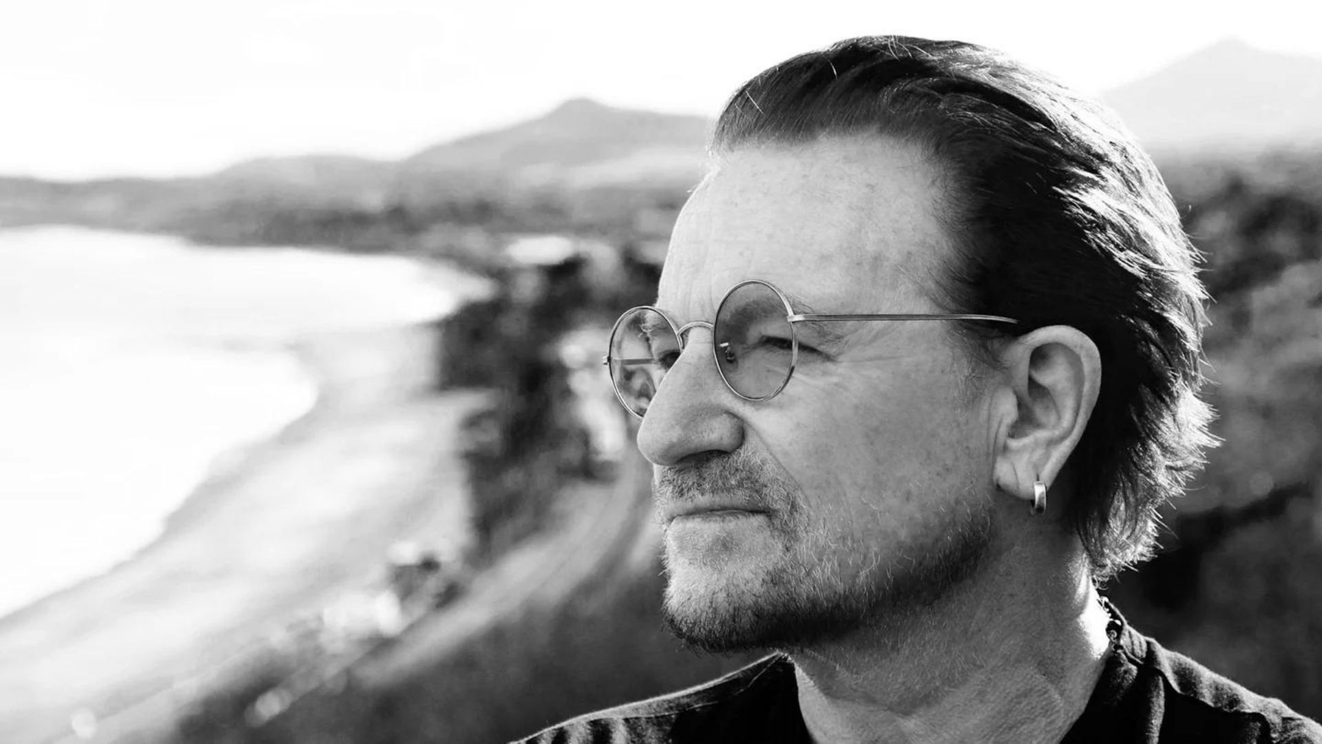 Bono anuncia Surrender, una autobiografía del líder de U2
