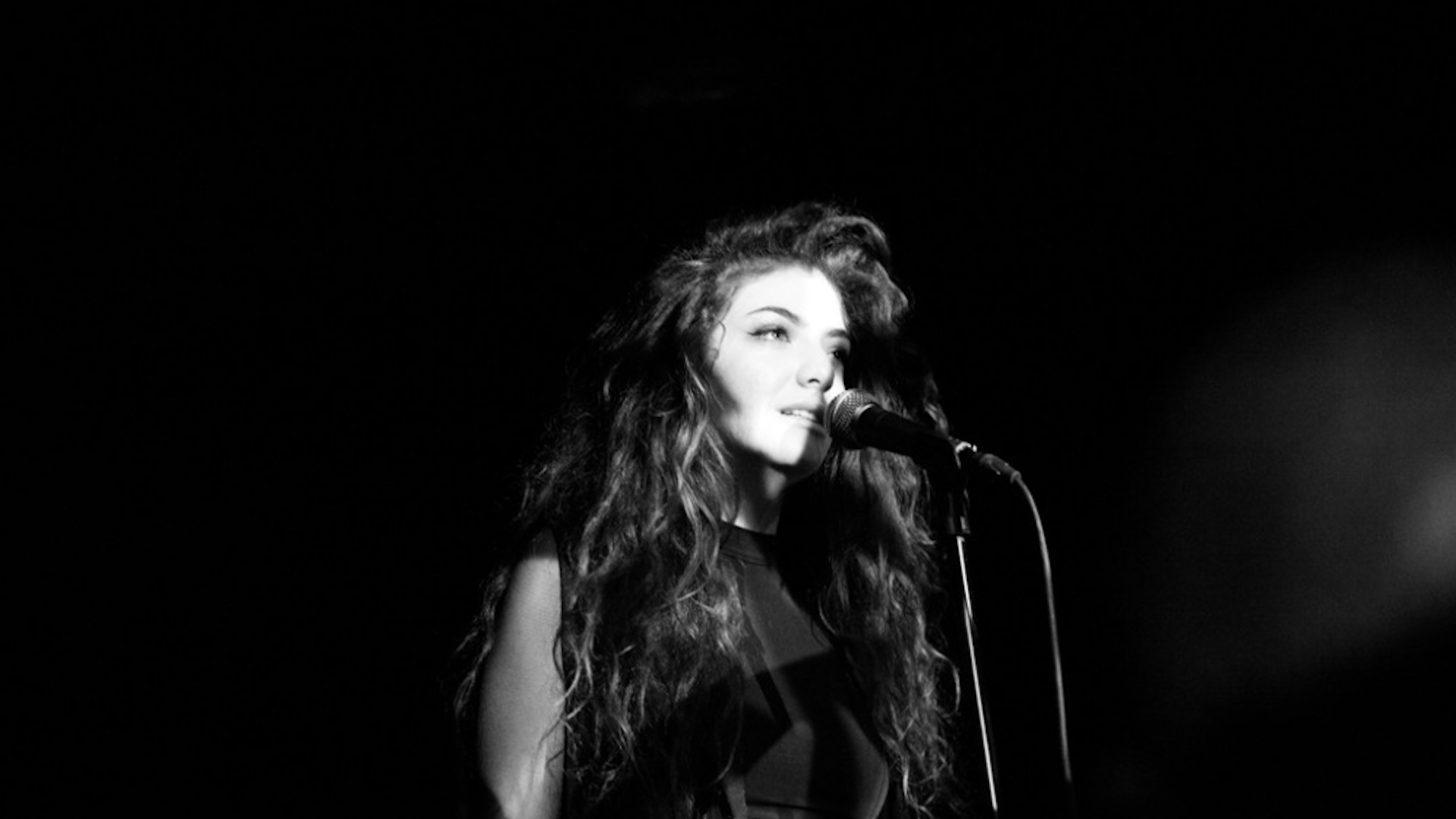 Lorde anuncia su esperado regreso con 'Solar Power'