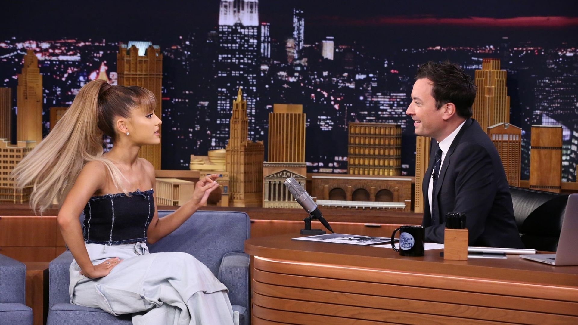 Ariana Grande, Megan Thee Stallion y Jimmy Fallon dieron la bienvenida a la navidad Ariana Grande, Megan Thee Stallion y Jimmy Fallon dieron la bienvenida a la navidad
