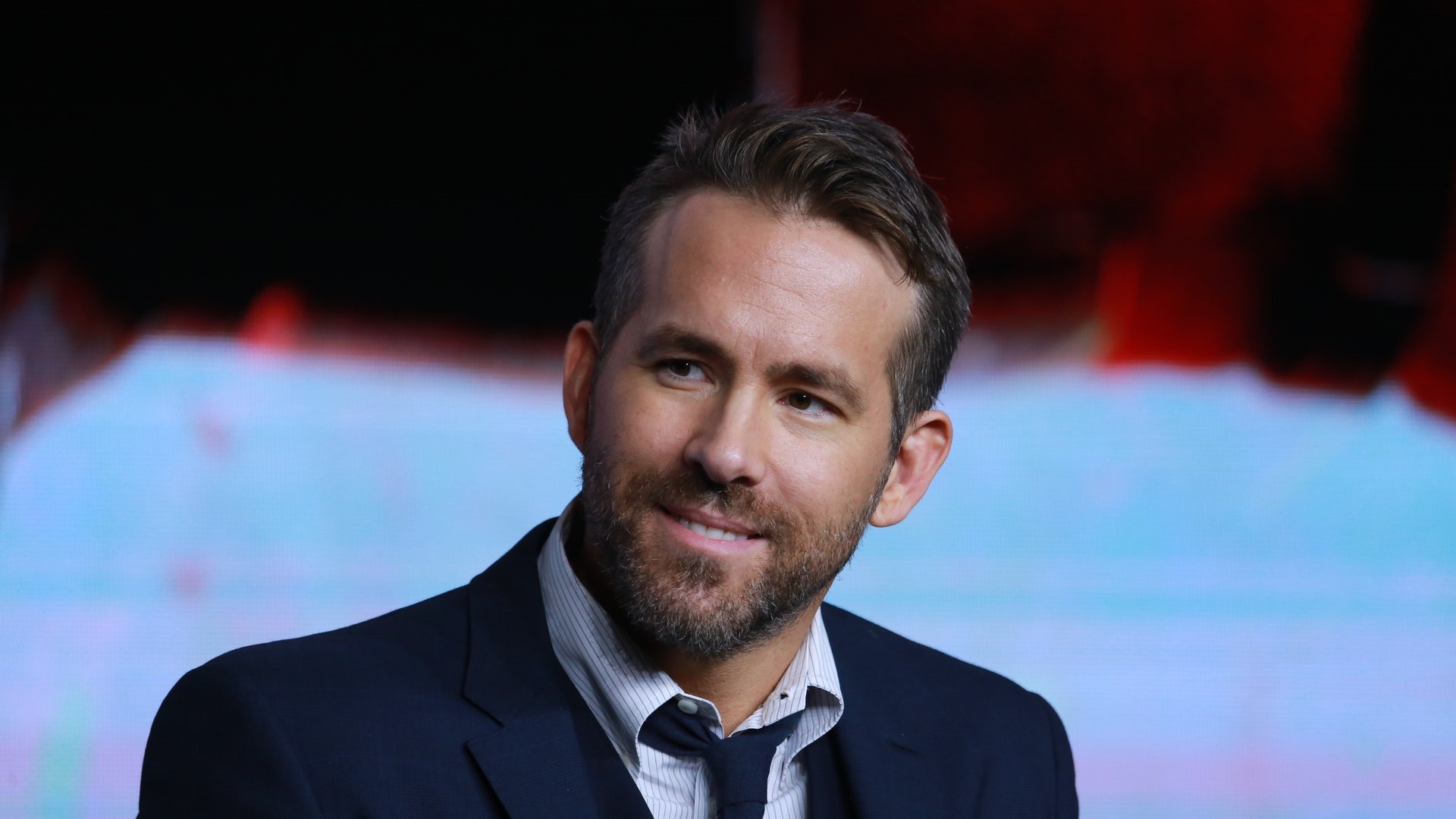 Ryan Reynolds ofrece 5 mil dólares de recompensa por un oso de peluche perdido