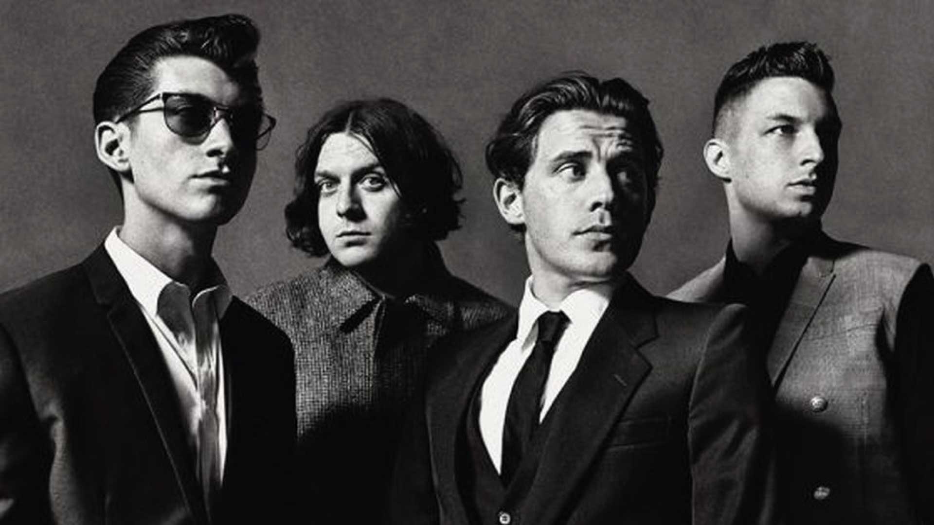 Arctic Monkeys vuelve, estrenando su nueva canción “There’d Better Be a Mirrorball” Arctic Monkeys vuelve, estrenando su nueva canción “There’d Better Be a Mirrorball”
