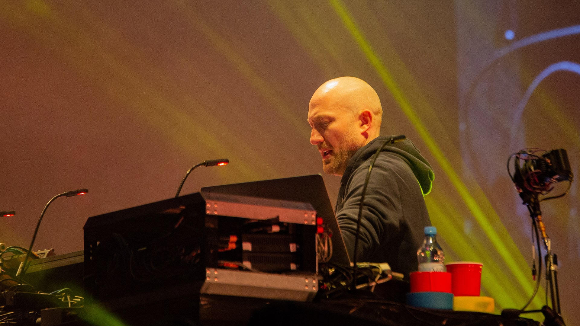 Escuche 'Parachute', lo nuevo de Paul Kalkbrenner Escuche 'Parachute', lo nuevo de Paul Kalkbrenner